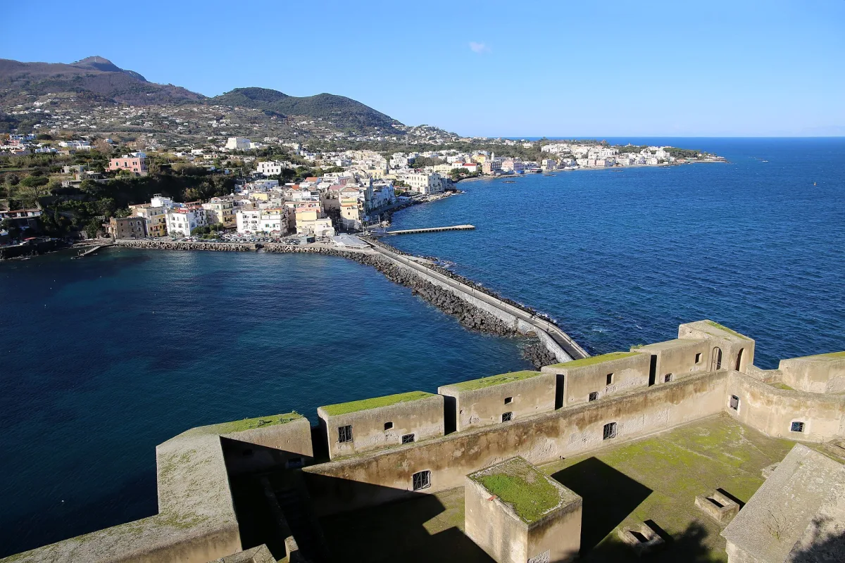 Cosa vedere a Ischia: attrazioni, monumenti e posti segreti da non perdere